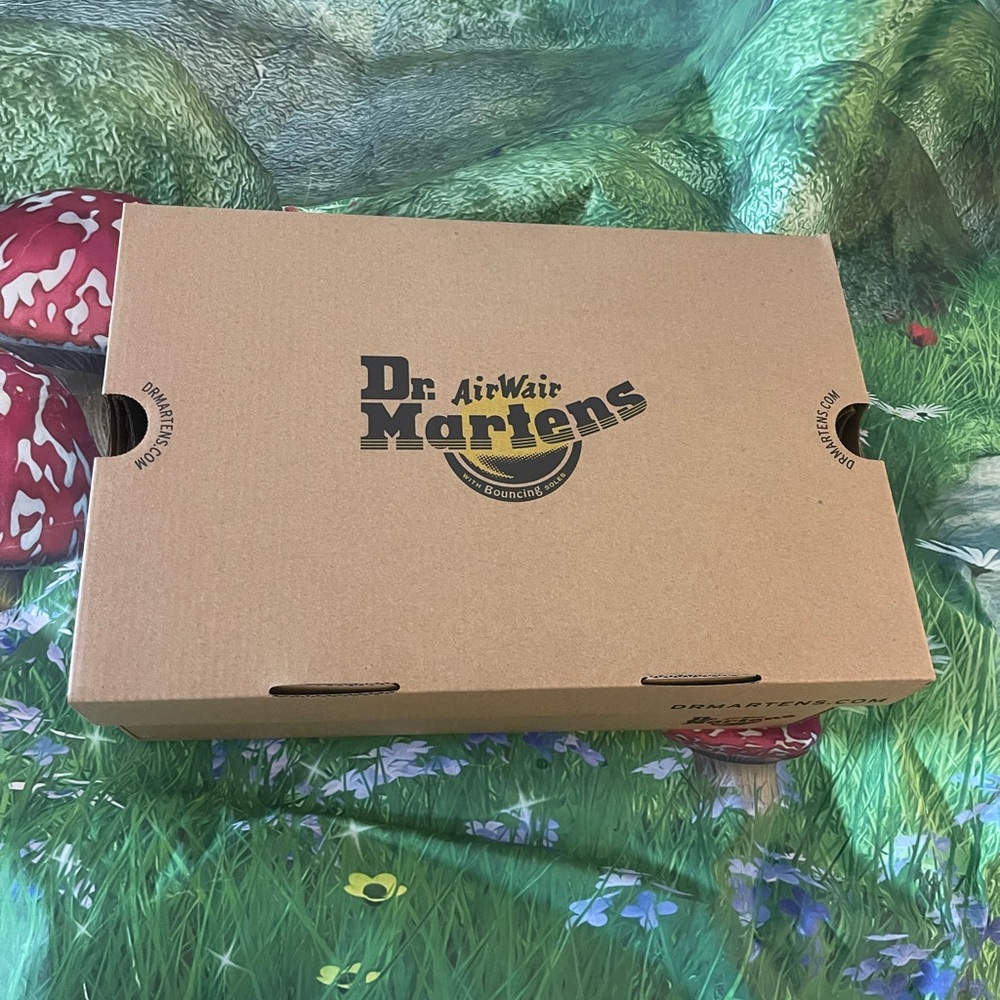Dr. Martens 1460 Vonda II Flower Embroidered Boot (Women), Size 5US/ 3UK, NWT - Picture 9 of 13